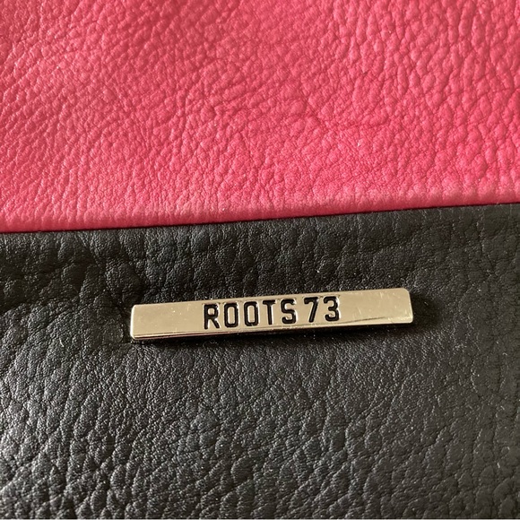 Roots 73 Pink & Black Wristlet - Picture 2 of 7